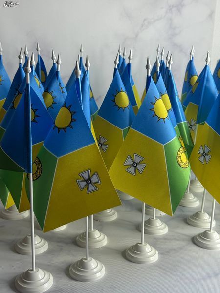Прапорці брендовані настільні 50 шт Прапорці брендовані настільні фото