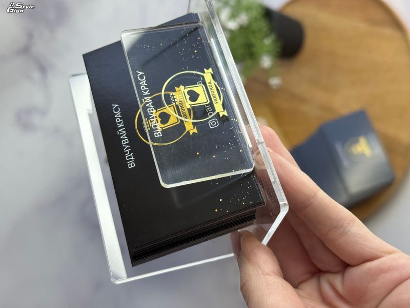 Візитниця брендована / лого або напис 1 шт Візитниця брендована / лого або напис фото